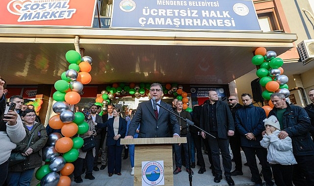 Başkan Tugay Menderes’te sosyal market açılışına ve iftara katıldı “Sosyal desteklere ihtiyacın olmadığı günleri görmek için çalışıyoruz”