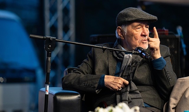 İlber Ortaylı ile Saraçhane’de bayram söyleşisi