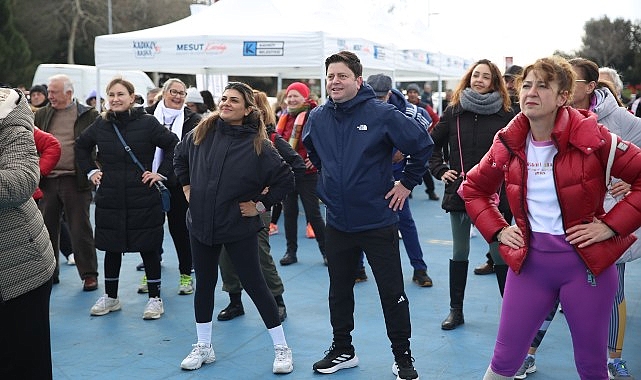 Kadıköy Belediyesi’nden Dünya Obezite Günü’nde Farkındalık Yürüyüşü