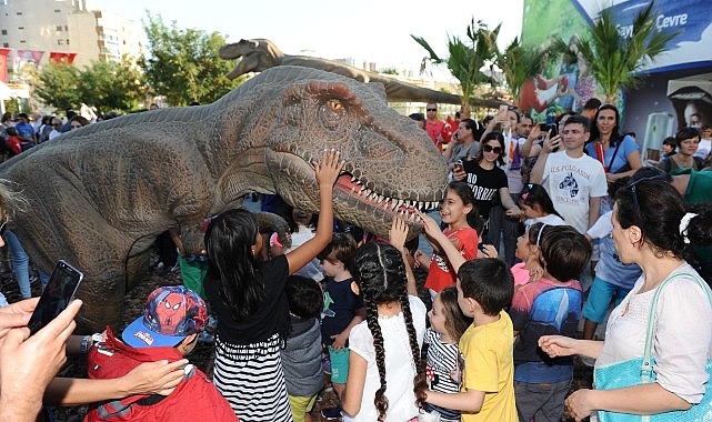 Karşıyakalı çocuklar tatilde eğlenceye doyacak