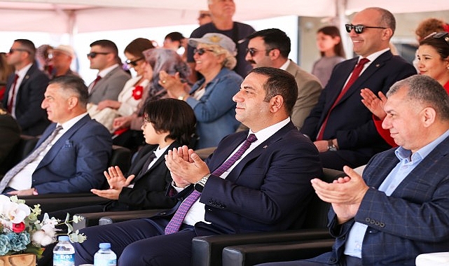 23 Nisan Coşkusu Narlıdere’yi Sardı