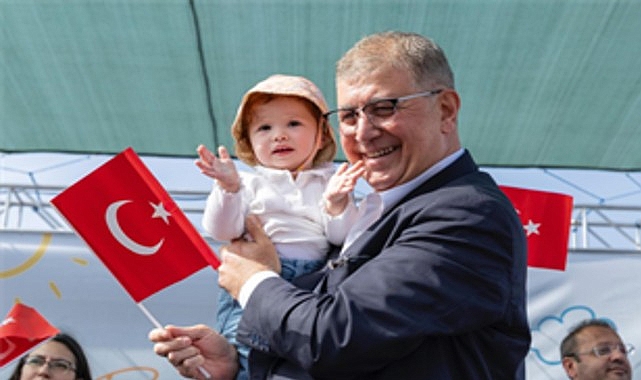 Başkan Tugay: Çocuklarımıza o güzel ülkeyi hep beraber armağan edelim