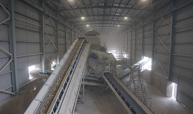 Taş kırma tesisiyle 6 ayda 17 milyon tasarruf sağlandı