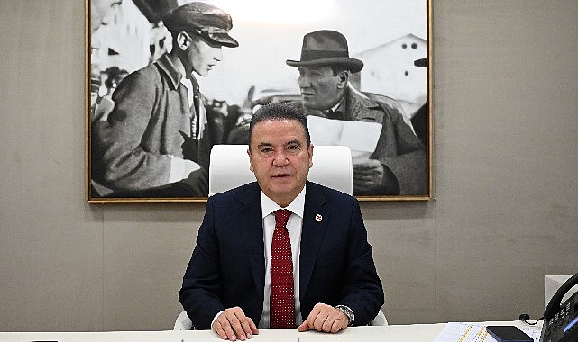 Başkan Muhittin Böcek’in 19 Mayıs Atatürk’ü Anma Gençlik ve Spor Bayramı Mesajı