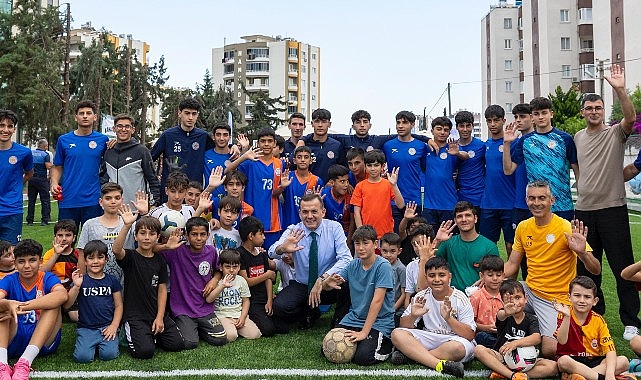 Başkan Özyiğit, çocukların hala saha talebini geri çevirmedi