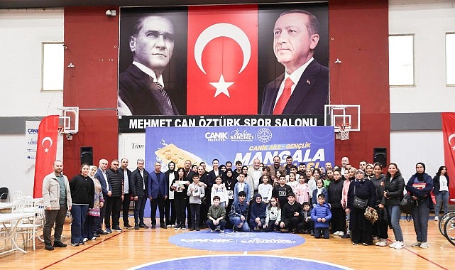 Canik Belediyesi’nin ilçede düzenlediği Canik Aile Gençlik Mangala Turnuvası büyük heyecana sahne oldu.