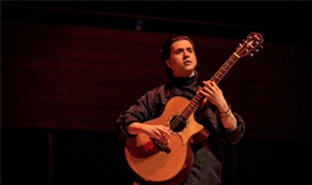 Marcin, ilk Türkiye turnesinde İzmirlileri büyüledi