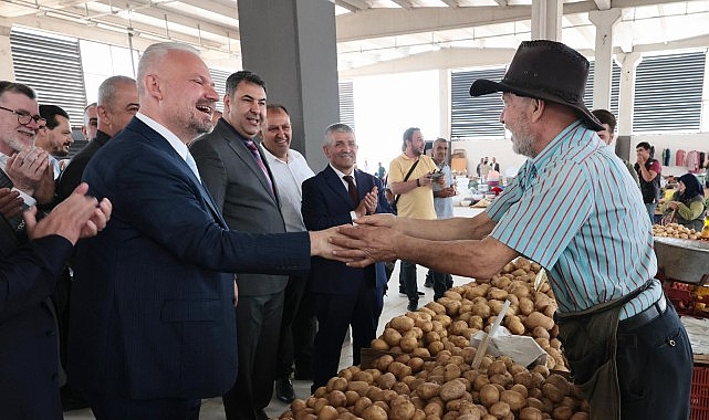 Menemen’de bir kapalı pazar yeri daha açıldı!