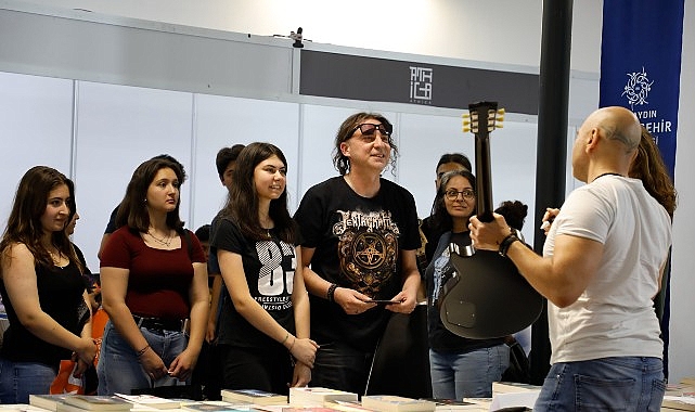 Vatandaşlardan 2. Aydın Kitap Fuarı’na Yoğun İlgi