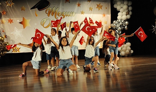 Karşıyaka’nın anaokullarında mezuniyet coşkusu
