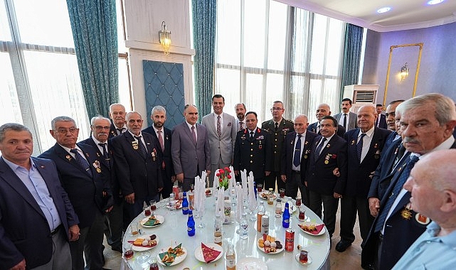 Manisa Protokolü Bayramlaştı