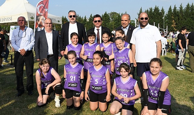 Osmangazi’de kız çocukları için Mini Voleybol Şenliği