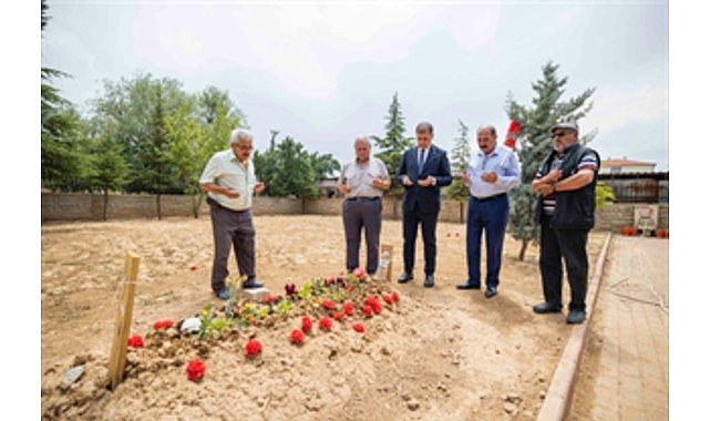 Başkan Tugay yangın şehidi İbrahim Demir’in ailesini ziyaret etti
