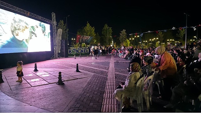 Büyükşehir’den kitapseverlere film molası