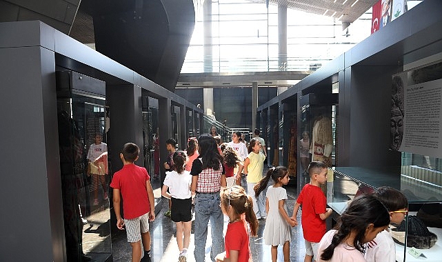 Osmangazi’de çocuklara tarih ve edebiyatı sevdiren buluşma