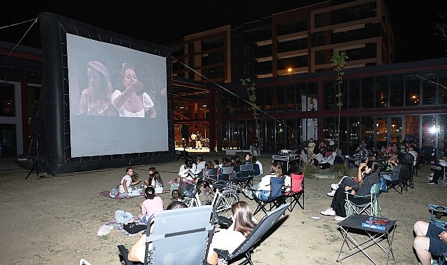 Pancar Deposu’nda açık havada sinema keyfi