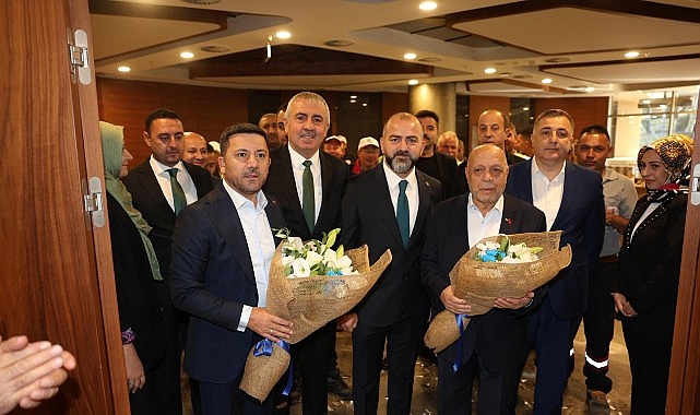 Başkan Arı, Hizmet-İş Nevşehir Şubesi’nin Genel Kuruluna Katıldı