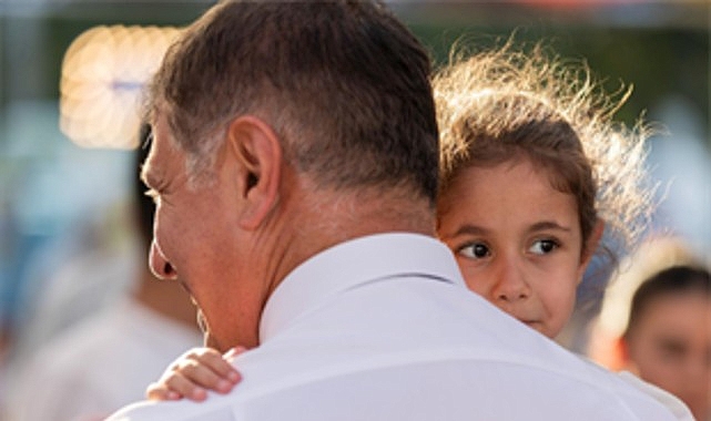 Başkan Tugay çocuklarla buluşmaya devam ediyor