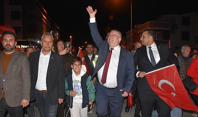 Cumhuriyet’in 102. Yıldönümü Edremit’te coşkuyla kutlandı